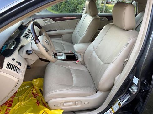 Used 2010 Toyota Avalon Limited FWD image 8