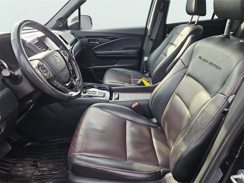 Certified 2022 Honda Ridgeline Black Edition image 36