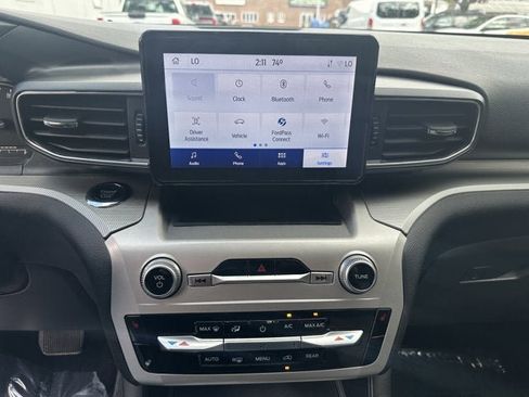 Used 2022 Ford Explorer XLT w/ Equipment Group 202A image 15