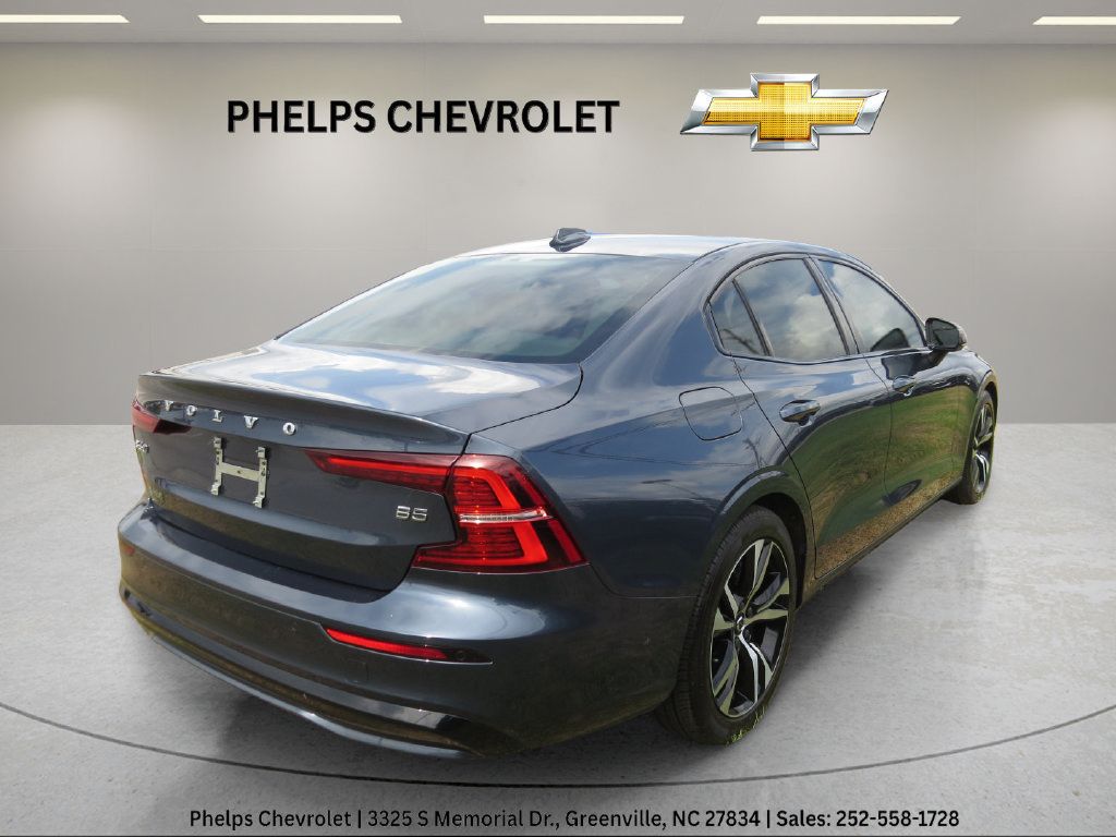Used 2023 Volvo S60 B5 Plus FWD image 4