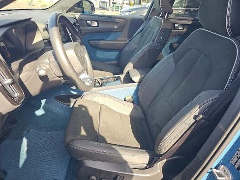 Used 2023 Volvo C40 P8 Recharge Plus image 3