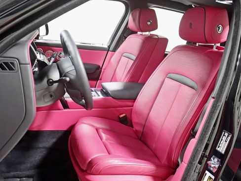 Used 2023 Rolls-Royce Cullinan Black Badge w/ Driver's Package image 35