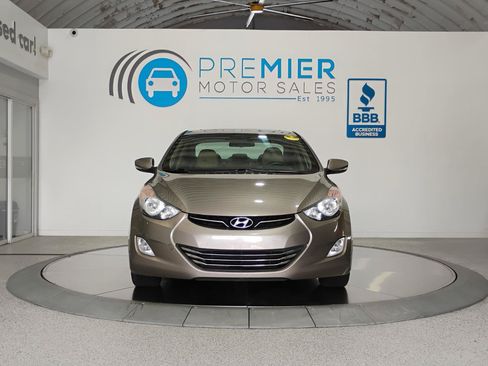 Used 2013 Hyundai Elantra Limited w/ Technology Pkg FWD image 18
