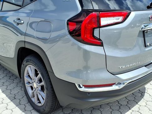 Used 2023 GMC Terrain SLT FWD image 18