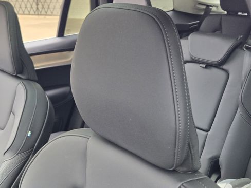 New 2025 Volvo XC90 T8 Core w/ Protection Package image 17