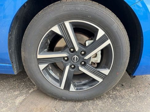 Used 2024 Nissan Sentra SV FWD image 6