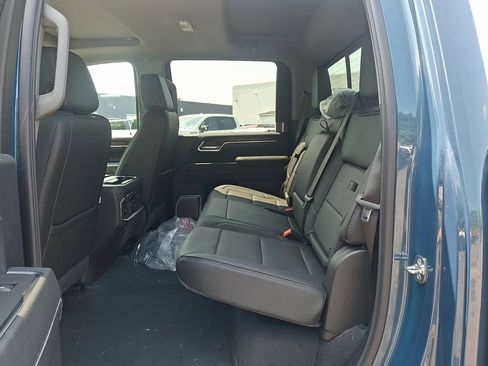 New 2026 GMC Sierra 2500 Denali w/ Denali Reserve Package AWD/4WD image 6