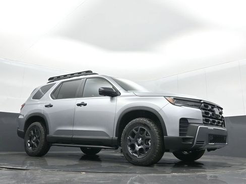New 2026 Honda Pilot TrailSport image 26
