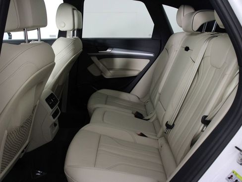 Used 2025 Audi Q5 2.0T Premium AWD/4WD image 32