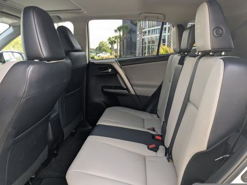 Used 2017 Toyota RAV4 Platinum FWD image 14