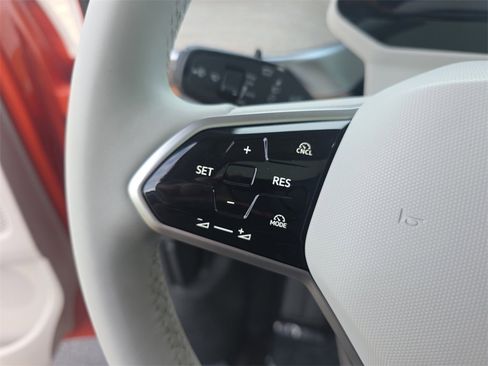 New 2025 Volkswagen ID. Buzz 1st Edition image 29