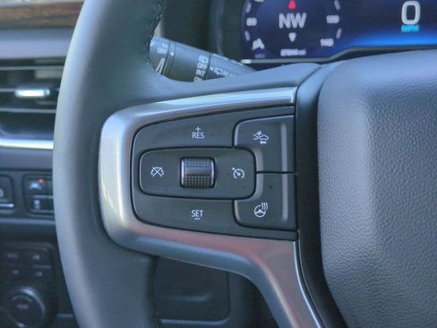 Used 2024 Chevrolet Tahoe Premier AWD/4WD image 18