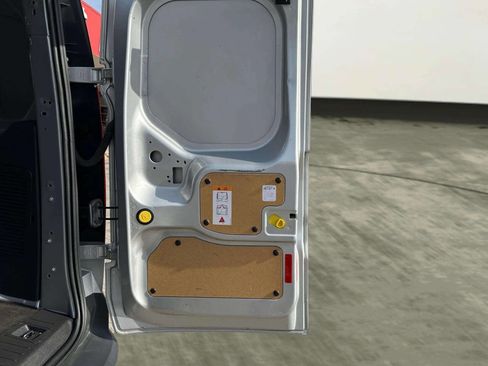 Used 2017 Ford Transit Connect XLT FWD image 13