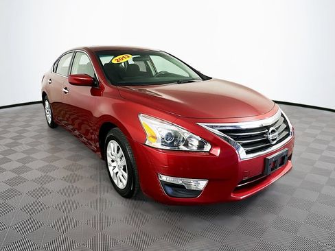 Used 2013 Nissan Altima 2.5 S FWD image 3