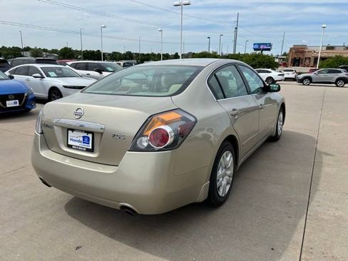 Used 2009 Nissan Altima 2.5 S FWD image 5