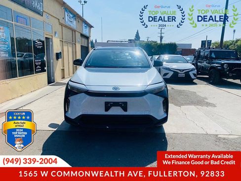 Used 2023 Toyota bZ4X XLE image 5