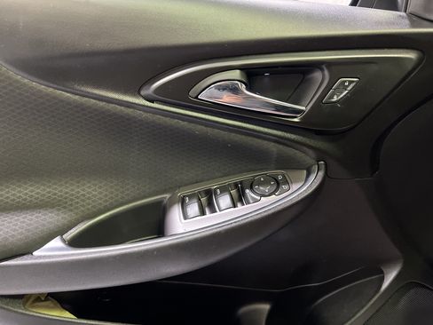 Certified 2018 Chevrolet Malibu LT FWD image 29