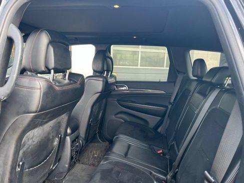 Used 2017 Jeep Grand Cherokee Trailhawk w/ Trailhawk Luxury Group AWD/4WD image 27