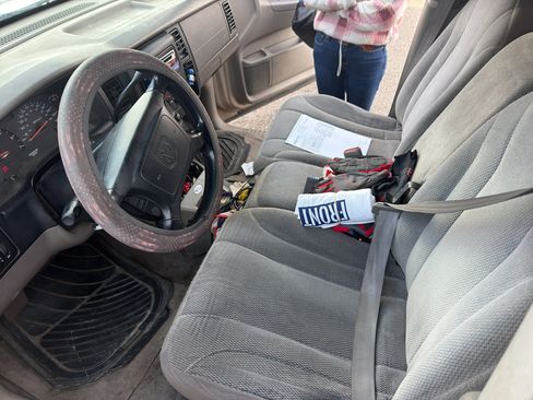 Used 2003 Dodge Dakota SLT image 7