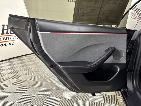 Used 2025 Tesla Model 3 Long Range RWD image 16