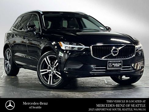 Used 2019 Volvo XC60 T5 Momentum w/ Protection Package Premier AWD/4WD image 1