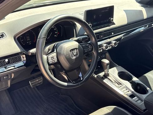 Used 2023 Honda Civic Sport image 10