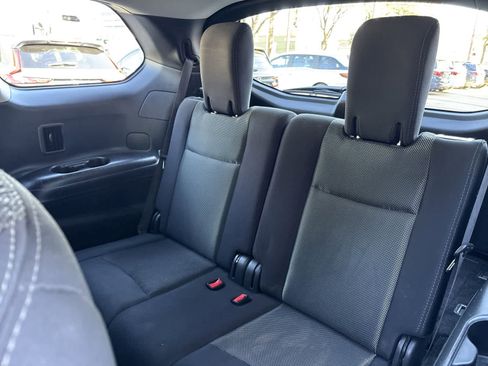 Used 2020 Nissan Pathfinder SV image 22