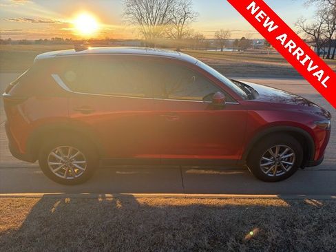 Used 2023 MAZDA CX-5 AWD 2.5 S w/ Preferred Package image 2