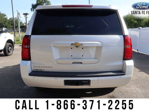Used 2015 Chevrolet Suburban LT w/ Luxury Package RWD image 8