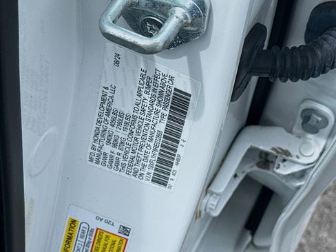 Certified 2024 Honda Civic EX-L image 36