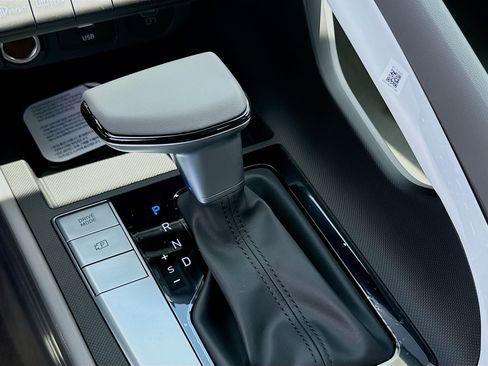 New 2026 Hyundai Elantra Sport FWD image 13