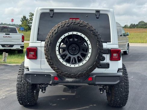 Used 2024 Jeep Wrangler Unlimited Sahara w/ Safety Group AWD/4WD image 5