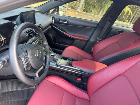 Used 2025 Lexus IS 350 F Sport w/ Accessory Package 2 RWD image 15