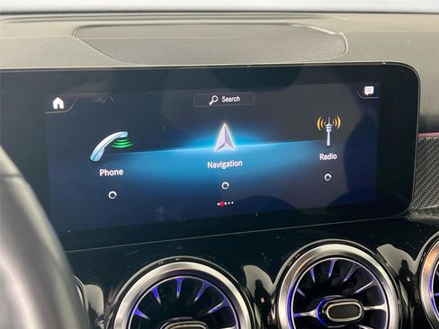 Certified 2023 Mercedes-Benz GLB 250 4MATIC image 13