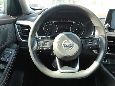 Used 2021 Nissan Rogue S FWD image 9
