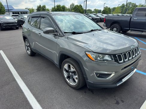 Used 2019 Jeep Compass Limited w/ Safety & Security Group AWD/4WD image 6
