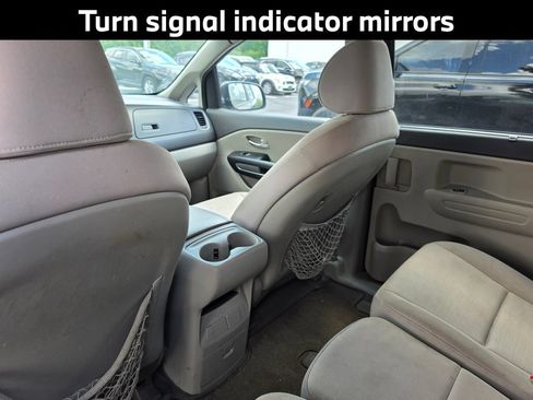 Used 2015 Kia Sedona LX w/ LX Convenience Package FWD image 10