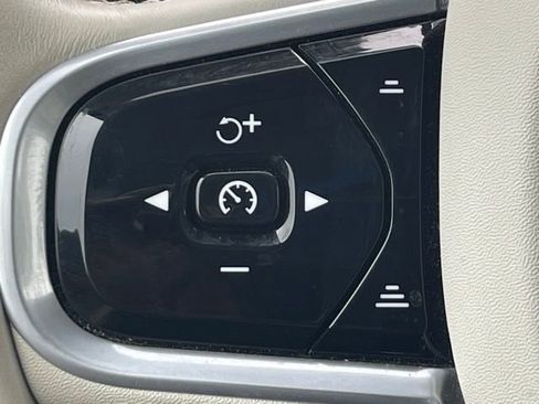 Used 2022 Volvo XC90 T8 Inscription Expression w/ Advanced Package image 24