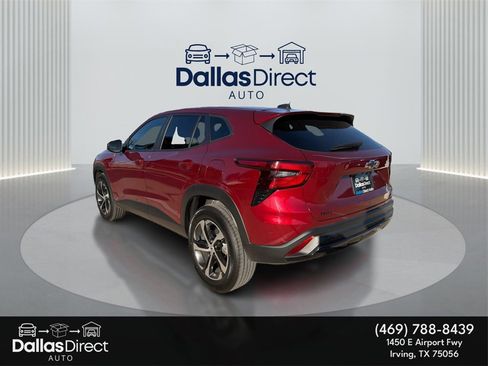 Used 2024 Chevrolet Trax RS w/ Driver Confidence Package image 8