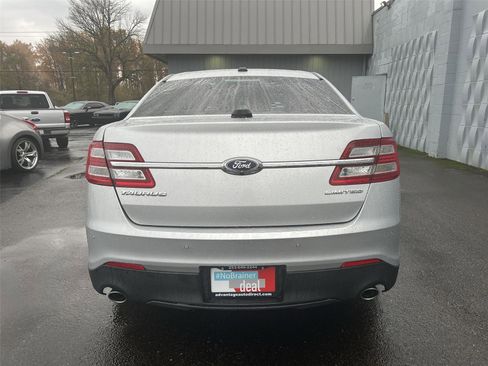 Used 2019 Ford Taurus Limited image 5