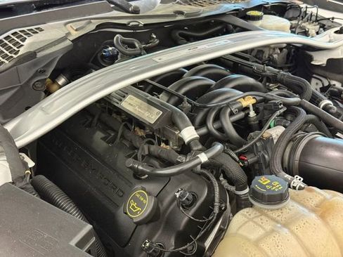 Used 2016 Ford Mustang Shelby GT350 w/ Technology Package RWD image 38