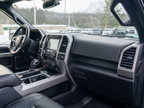 Used 2018 Ford F150 Lariat image 12