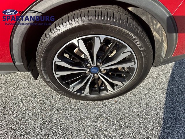 Used 2021 Ford Escape SE w/ SE Sport Appearance Package FWD image 6