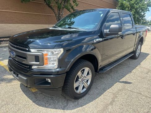 Used 2018 Ford F150 XLT w/ Equipment Group 302A Luxury AWD/4WD image 12