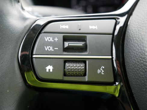 Certified 2024 Honda HR-V EX-L image 31