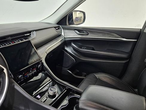 Used 2021 Jeep Grand Cherokee L Limited image 43