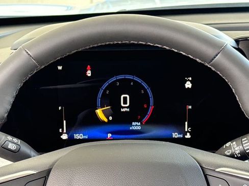 New 2026 Chevrolet Trax LT w/ LT Convenience Package FWD image 15