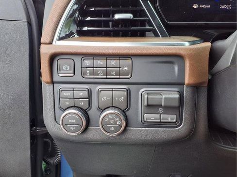 New 2026 Chevrolet Suburban High Country AWD/4WD image 24