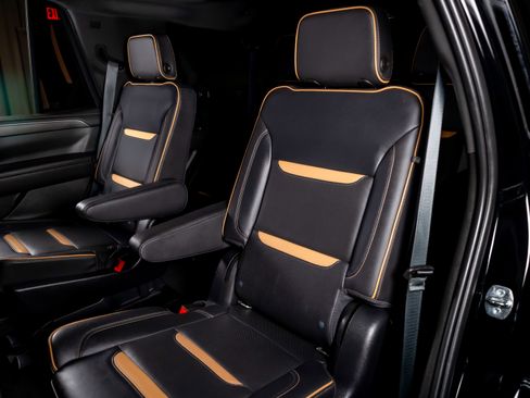 Used 2022 GMC Yukon AT4 w/ Max Trailering Package image 25