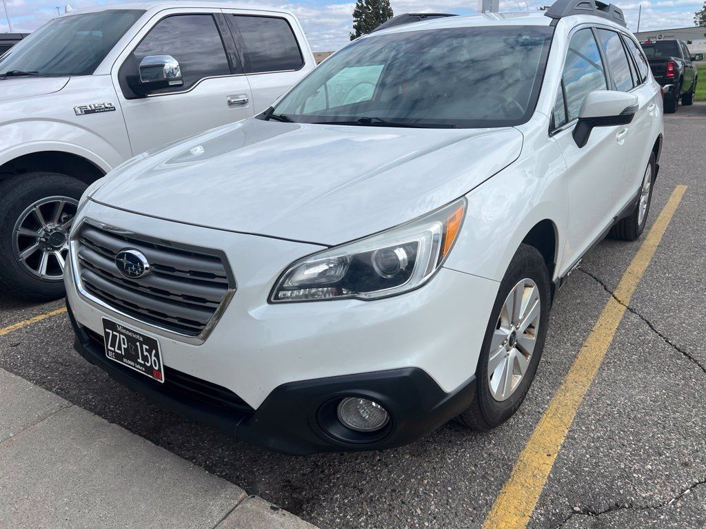 Used 2017 Subaru Outback 2.5i Premium AWD/4WD image 3
